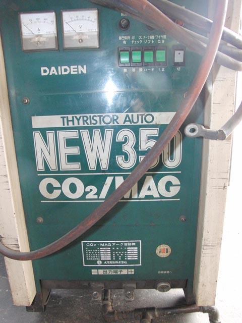 152801 CO2/MAG半自動溶接機 ダイデン 1991 NEW350(CR-AH351)の写真2