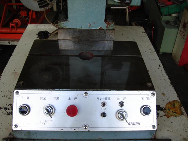 158630 C型油圧プレス アツギ 1982 AP-5-MLHの写真4