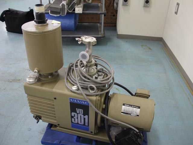 159270 真空ポンプ アルバック VD301の写真2