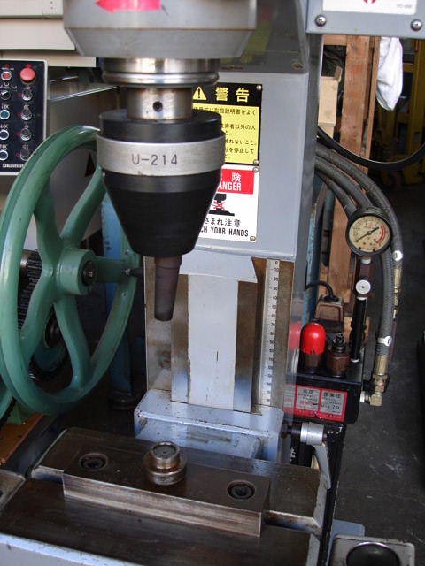 163511 リベッティングマシン 吉川鉄工 2000 US-70の写真2