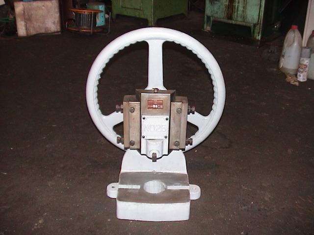 172837 エキセンプレス 岡本工機 No.25の写真1