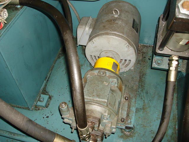 174129 C型油圧ワイドプレス 生野機械 1992 HPP-4022の写真08
