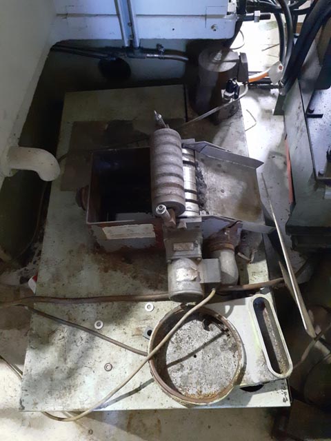 176834 円筒研削盤 コンドウ 1982 Hi-GLOSS-450の写真8