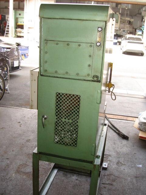 188010 油圧プレス 真鍋鉄工  MC-3-100の写真4