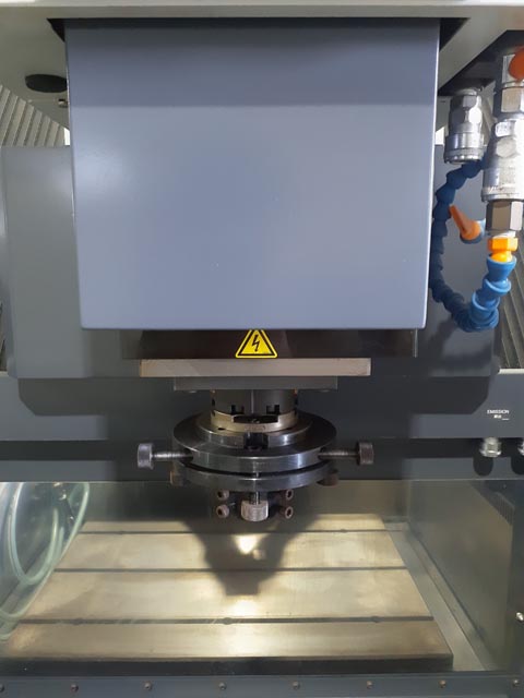 188442 NC放電加工機 三菱電機 2015 EA12VM ADVANCEの写真4