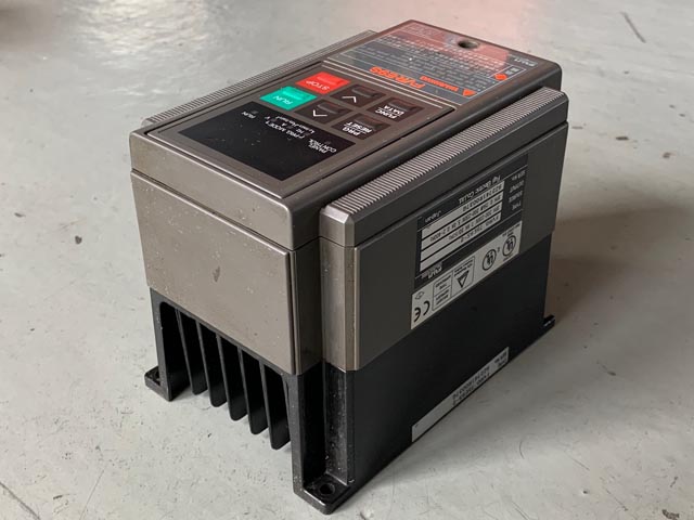 190100 インバーター 富士電機 FVR0.75E9S-2の写真4