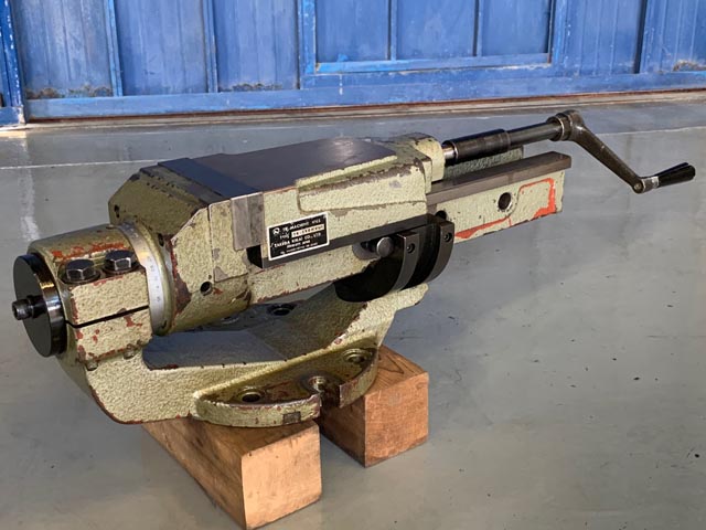 200741 万能傾斜油圧バイス 武田機械  TK-150HVUIの写真01