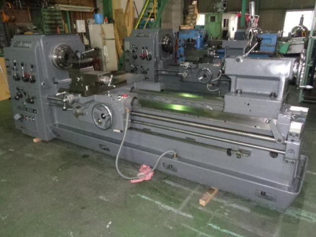 208074 旋盤 中部工機 1981 CLL750x2000の写真1