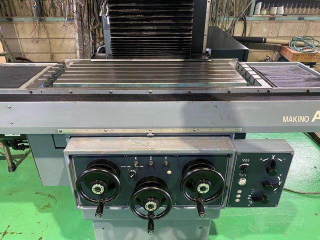 208785 NC立フライス盤 牧野フライス 2003 AEV-74の写真4
