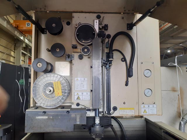 209757 ワイヤーカット ファナック 2001 α-1iBの写真2