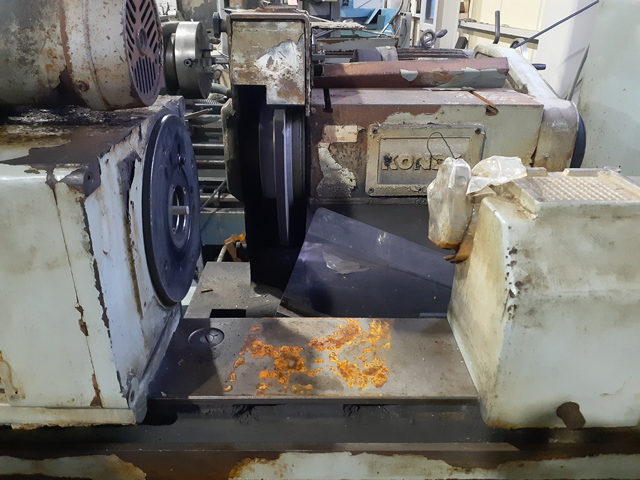 209848 円筒研削盤 コンドウ 1990 UGK-450H-TSの写真2