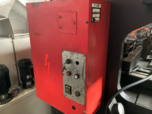 209877 プレスブレーキ アマダ 1990 RG-80の写真5