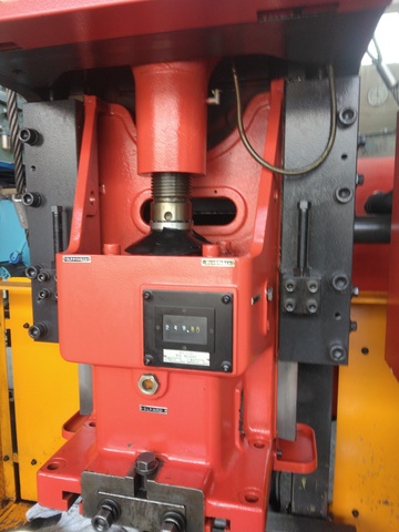 212457 プレス アマダ 1997 TPL-45SIの写真3