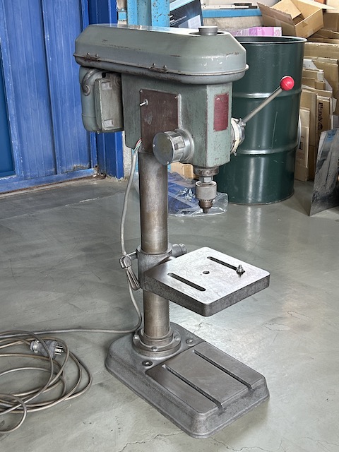 213486 タップ兼用卓上ボール盤 遠州工業 EST-350Nの写真2