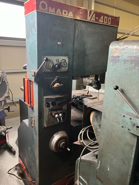 213548 コンターマシン アマダ 1985 VA-400の写真1