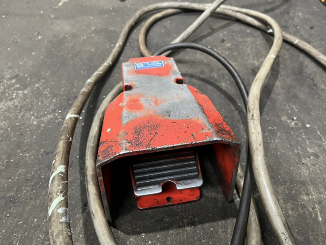 214047 コーナーシャー アマダ 1988 CSHW-220の写真8