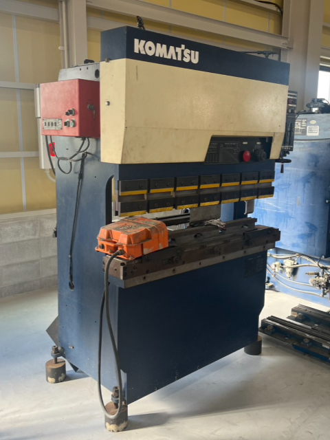 215014 プレスブレーキ コマツ 1992 PHS25x125の写真2
