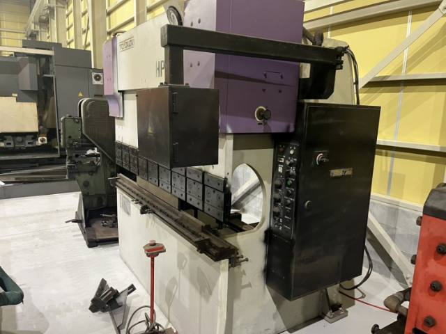 215015 プレスブレーキ 東洋工機 2005 HPB-6020ATの写真2