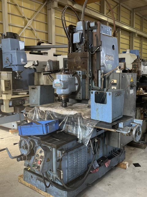 215442 横フライス盤 大阪機工 1997 MH-3Pの写真1