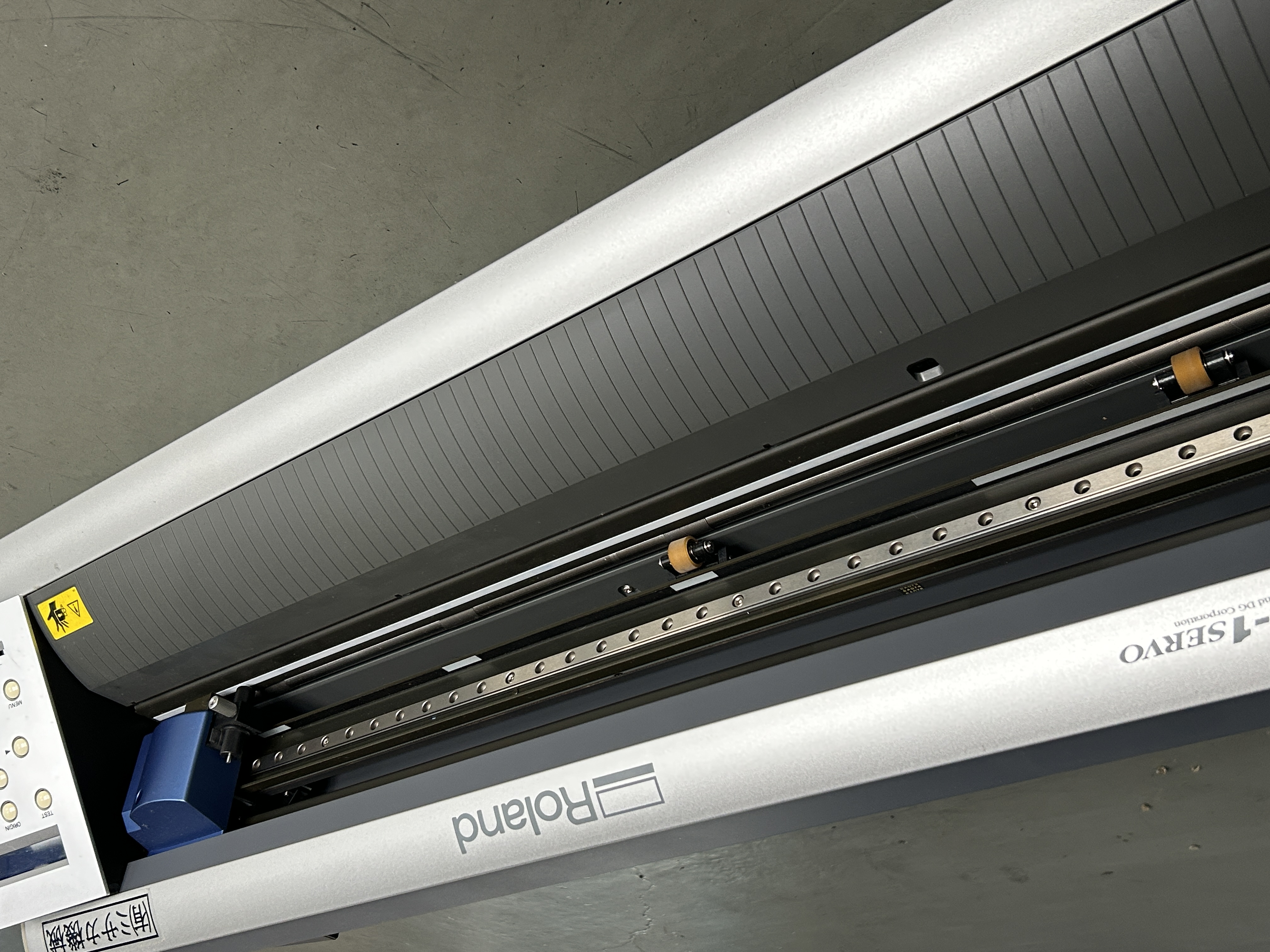 215613 カッティングマシン Roland  CAMM-1 SERVO GX-24の写真05