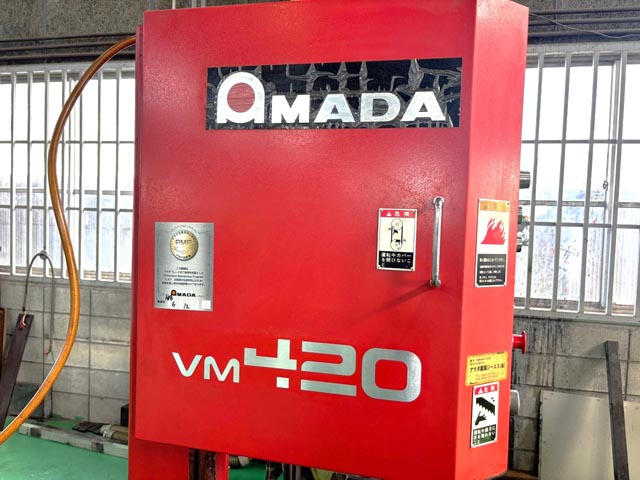217621 立型バンドソー アマダ 1999 VM-420の写真4