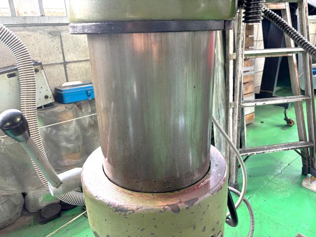 218104 ラジアルボール盤 東鉄工所 1989 AMK-850Hの写真6