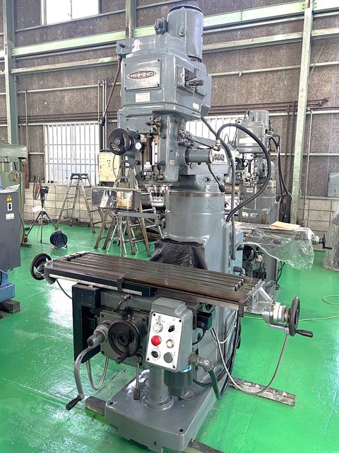 218267 ジグ中ぐりフライス盤 牧野フライス 1991 KVJP-55の写真1