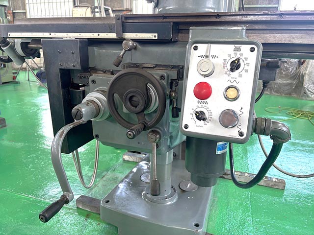 218267 ジグ中ぐりフライス盤 牧野フライス 1991 KVJP-55の写真6