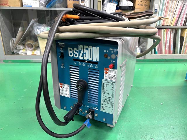 218720 アーク溶接機 ダイヘン 2022 BS-2506M(S-3)の写真1