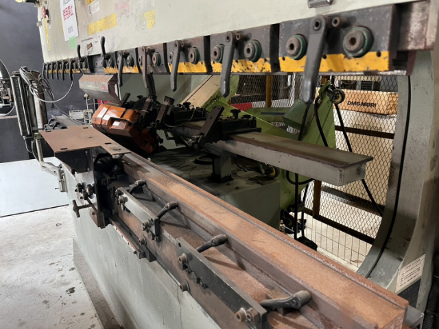 218851 プレスブレーキ コマツ 2000 PHS110x255の写真3