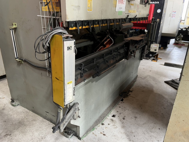 218851 プレスブレーキ コマツ 2000 PHS110x255の写真4