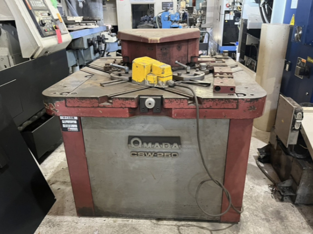 218858 コーナーシャー アマダ 1986 CSW-250の写真1