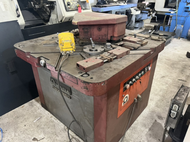 218858 コーナーシャー アマダ 1986 CSW-250の写真4