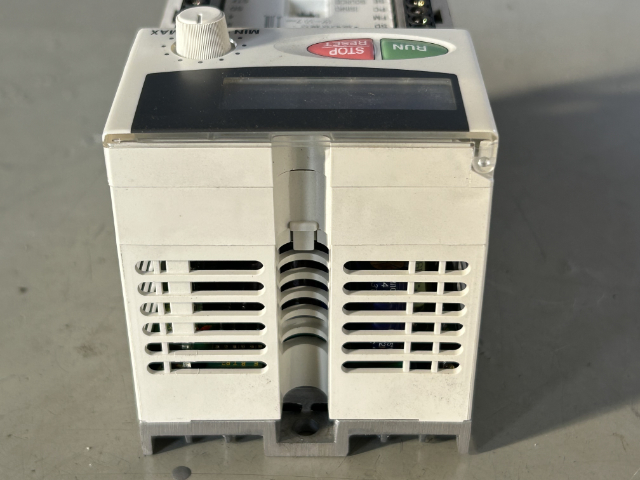 219564 インバーター 三菱電機 FR-E510W-0.1Kの写真3