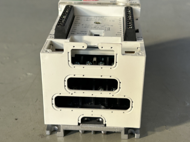 219564 インバーター 三菱電機 FR-E510W-0.1Kの写真5