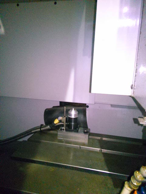 140560 立型マシニングセンタ 三菱重工業 M-V4050の写真4