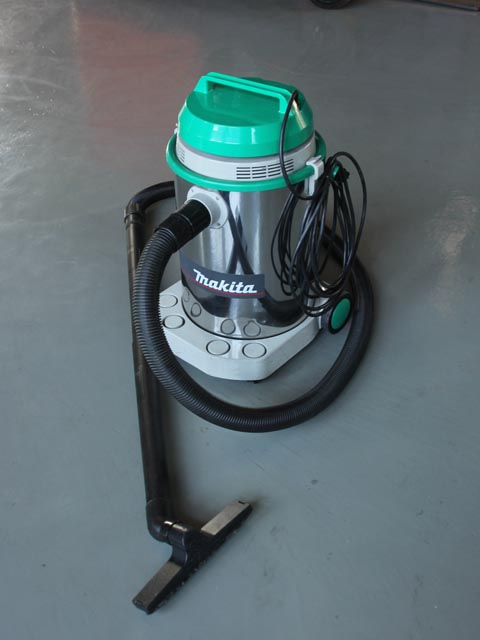 167675 集塵機(掃除機) マキタ  M440の写真1