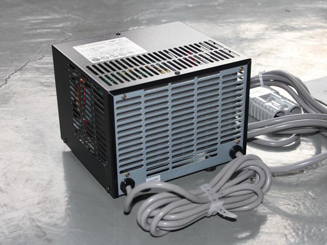 170860 充電器 スギヤス  SB12Aの写真5