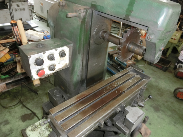 182985 横フライス盤 井上  の写真2