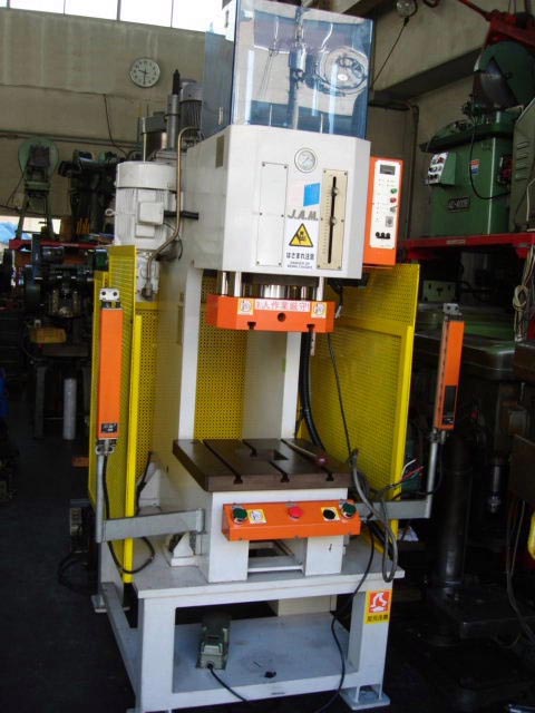 188011 油圧プレス JAM  HYP3000の写真1