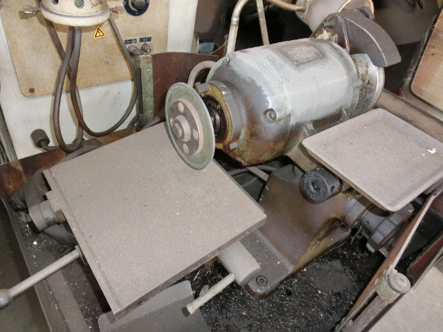 189807 バイト研削盤 和井田製作所 1980 DW-31Sの写真3