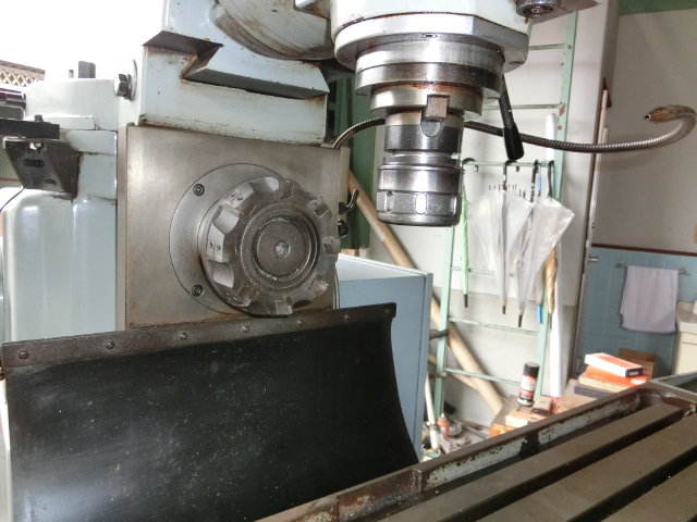 198184 複合フライス盤 春日製作所  CNV2の写真3