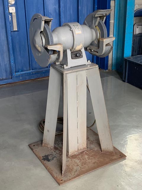 203963 両頭グラインダー 昭和電機  SGF-4Tの写真02