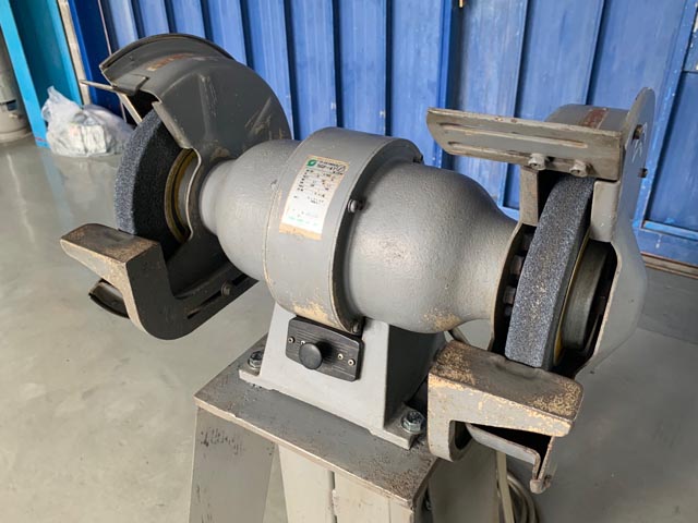 203963 両頭グラインダー 昭和電機  SGF-4Tの写真04