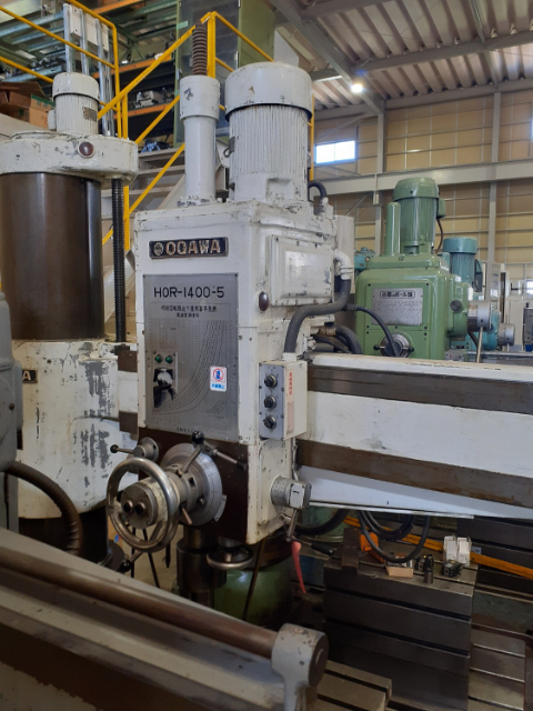 204004 ラジアルボール盤 小川鉄工 1976 HOR-1400の写真1