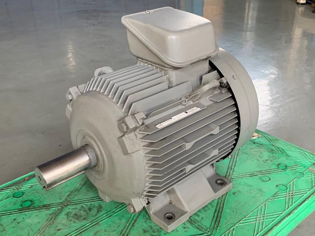 206111 モーター 日立  TFO-FKKの写真1