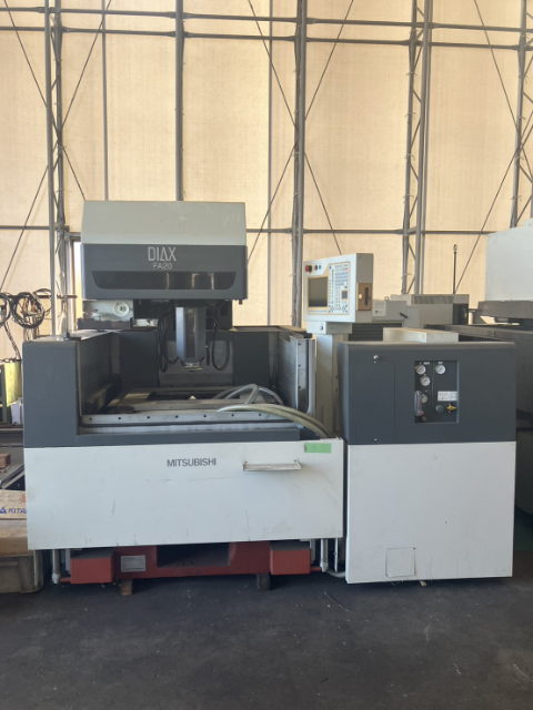 207139 ワイヤーカット 三菱電機 2000 FA20の写真1