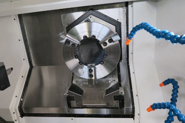 208018 NC旋盤 オークマ 2023 LAW-FIILの写真3