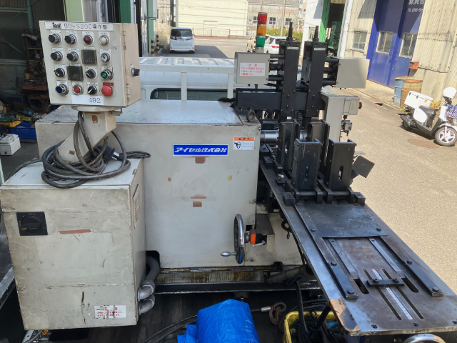 209198 ロール成型機 アイセル 2003 BU-200Sの写真1