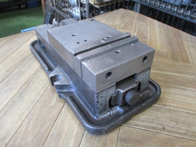 209305 マシンバイス ナベヤ  LT100Mの写真1